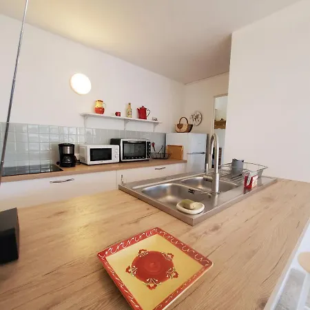 Plage Le Mediterranee 2 T2 50m2 Climatise Apartment Frejus
