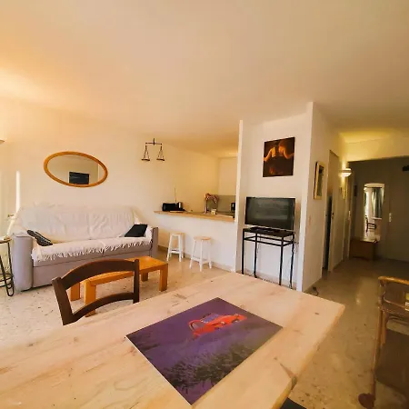 Apartment Plage Le Mediterranee 2 T2 50m2 Climatise Frejus